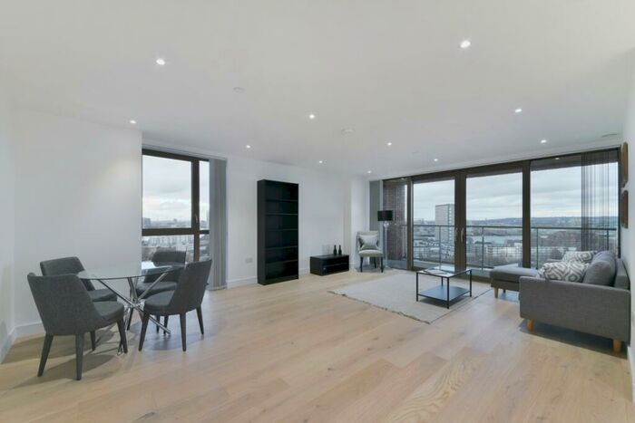 2 Bedroom Flat To Rent In Heritage Tower, East Ferry Road, Isle Of Dogs, London, E14