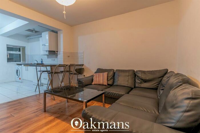 6 Bedroom House To Rent In Luton Road, Birmingham, B29