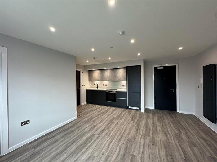 1 Bedroom Apartment To Rent In Caversham Road, Reading, RG1