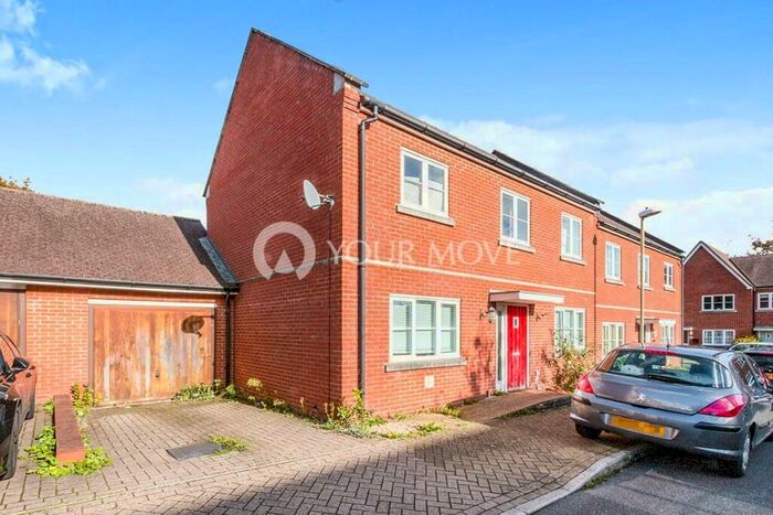 3 Bedroom Semi-Detached House To Rent In Owen Way, Basingstoke, Hampshire, RG24