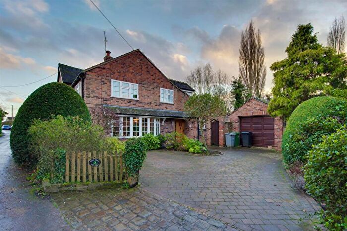 3 Bedroom House For Sale In Martins Moss Lane, Smallwood, CW11
