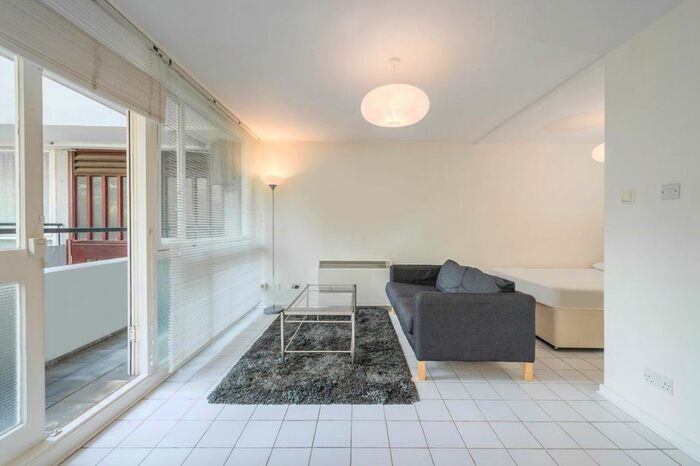 Studio To Rent In Clipstone Street, Fitzrovia, W1W
