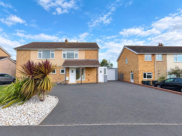 3 Bedroom Semi Detached House For Sale In The Rise, Southill, DT4