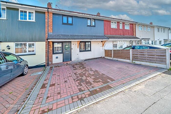 3 Bedroom Terraced House For Sale In Ashbourne Road, Walsall, WS3