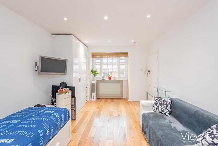 Studio To Rent In Carey Mansions, Rutherford Street, London, SW1P