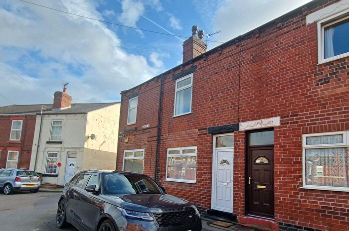 2 Bedroom Property To Rent In Ambler Street, Castleford, WF10