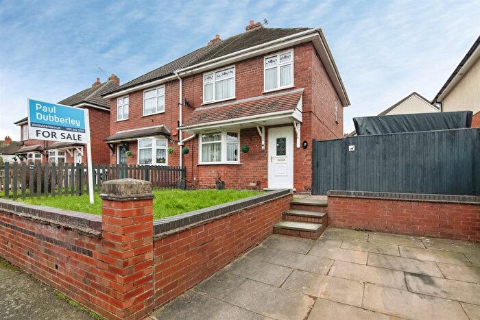3 Bedroom Semi Detached House For Sale In Dick Sheppard Avenue, Tipton, DY4