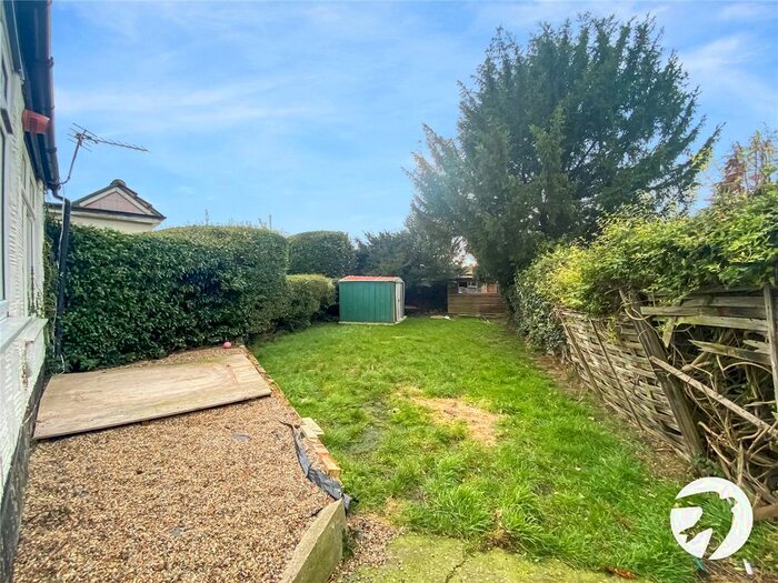 2 Bedroom Bungalow To Rent In Chelsfield Road, Orpington, Kent, BR5