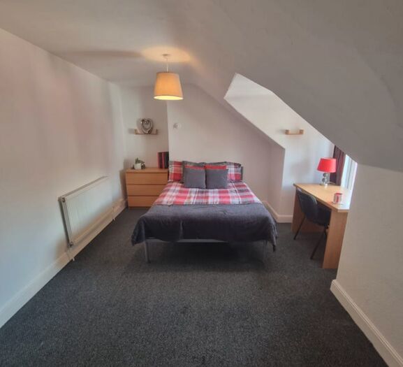 6 Bedroom House To Rent In West Parade, Lincoln, Lincoln, LN1