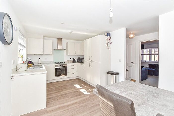 3 Bedroom Semi-Detached House For Sale In Long Strakes, Staplehurst, Tonbridge, Kent, TN12