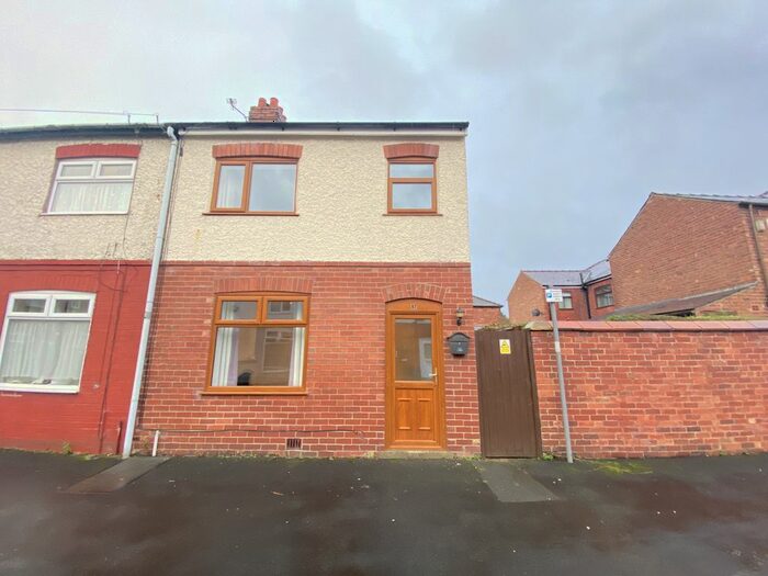 3 Bedroom Semi-Detached House To Rent In Briggs Road, Ashton-On-Ribble, PR2