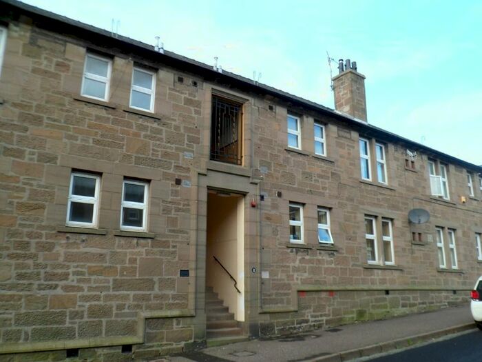 1 Bedroom Studio To Rent In Clepington Street, Maryfield, Dundee, DD3