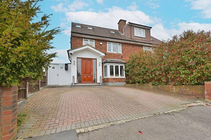 4 Bedroom Semi Detached House For Sale In Crabtree Close, Bushey, WD23