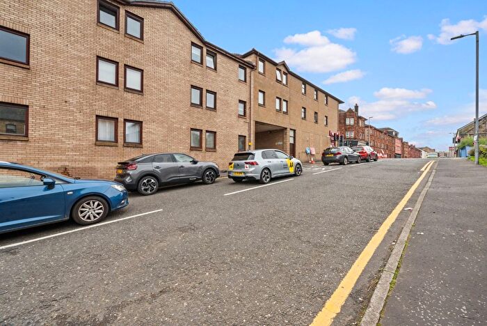 2 Bedroom Flat To Rent In George Street, Johnstone, Renfrewshire, PA5