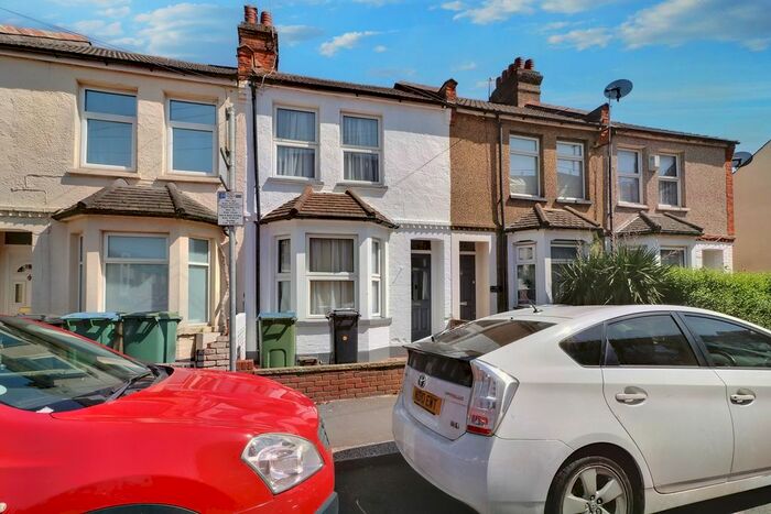 2 Bedroom Terraced House To Rent In Hagden Lane, Watford, WD18