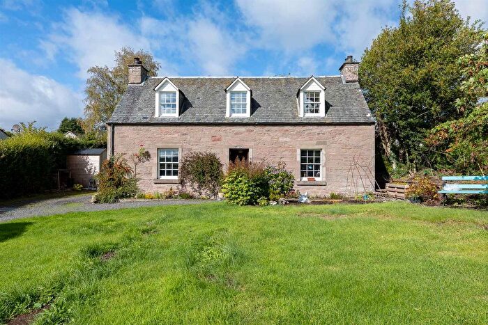 4 Bedroom Property For Sale In Lynedoch Road, Methven, Perth, PH1