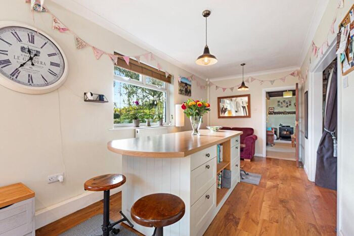 4 Bedroom Detached House For Sale In Foxhouses Cottage, Long Lane, Preston, PR3