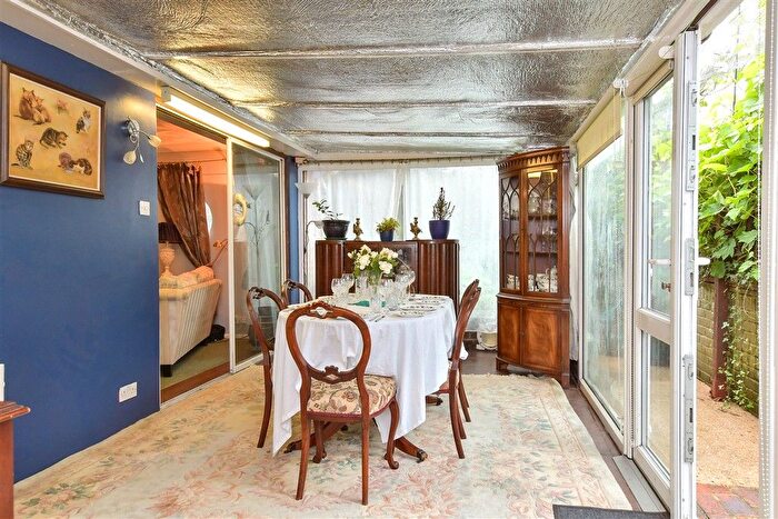 3 Bedroom Detached Bungalow For Sale In Valley Road, Newhaven, East Sussex, BN9