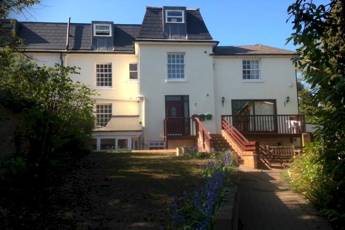 3 Bedroom Flat To Rent In Egham Hill, Egham, Surrey, TW20
