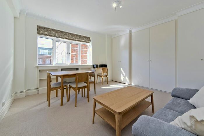 Studio To Rent In Pembroke Road, London, W8