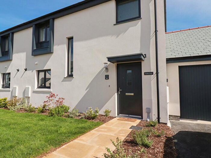 3 Bedroom House To Rent In St. Eval, PL27
