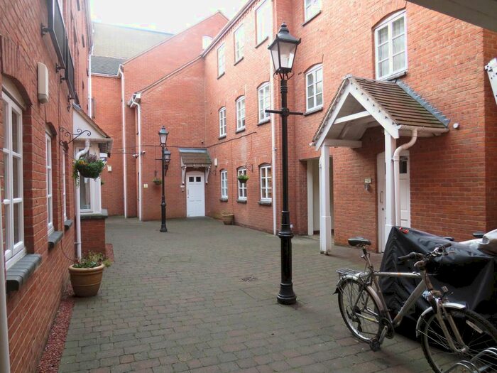 1 Bedroom Flat To Rent In The Woolpack, Market Street, Warwick CV34