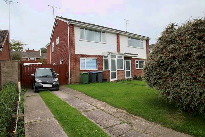 3 Bedroom Semi-Detached House To Rent In Wylye Road, Warminster, Wiltshire, BA12