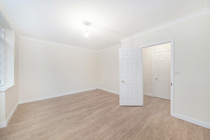 Apartment To Rent In Park Walk, Chelsea, SW10