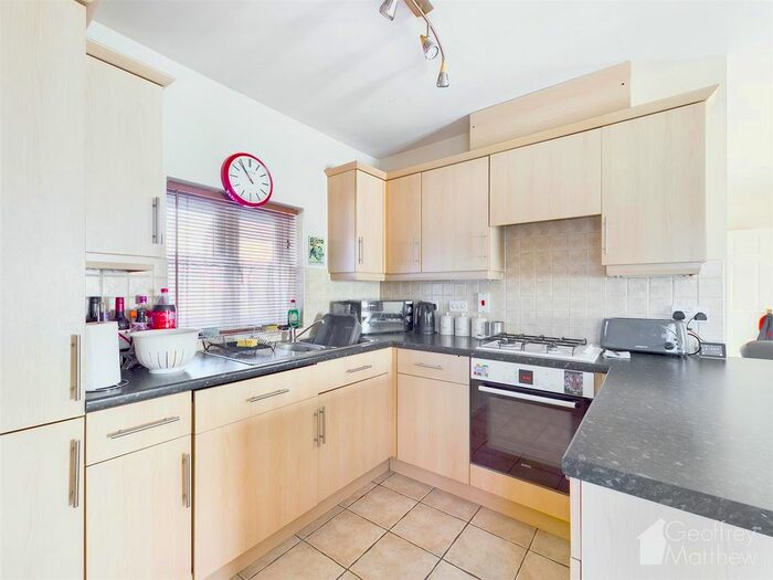 1 Bedroom Flat To Rent In Fairfield Crescent, Stevenage, SG1