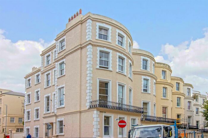 1 Bedroom Apartment To Rent In Brunswick Road, Hove, BN3