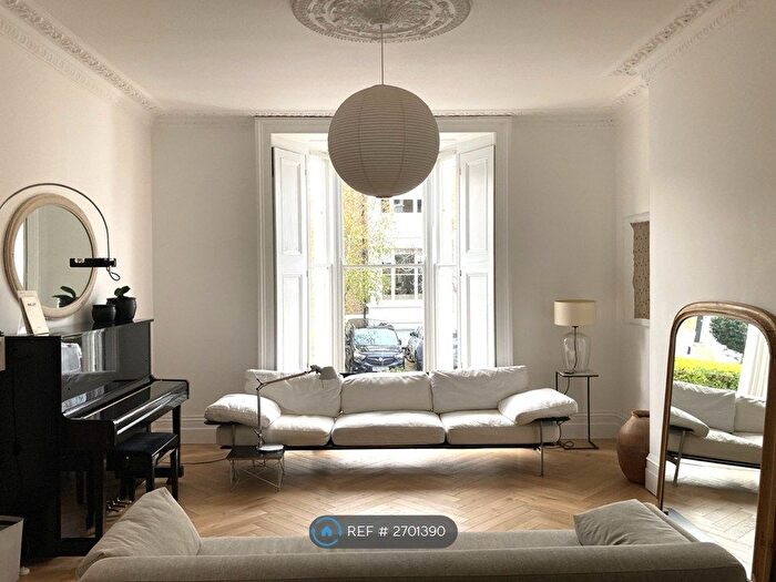 2 Bedroom Flat To Rent In Mount Ararat Road, Richmond, TW10