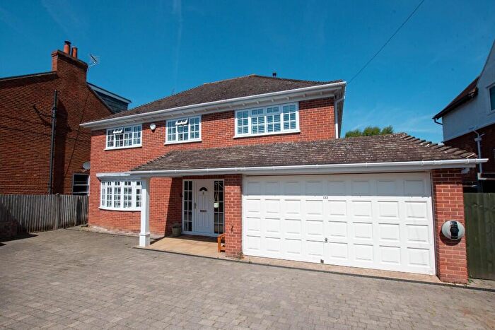 5 Bedroom Detached House To Rent In Victoria Road, RG10