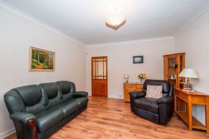 1 Bedroom Flat For Sale In Meadowfield, Burntisland, KY3