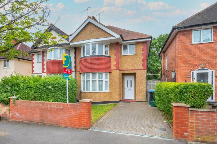 3 Bedroom House To Rent In .Medway Gardens, Sudbury, Wembley, HA0