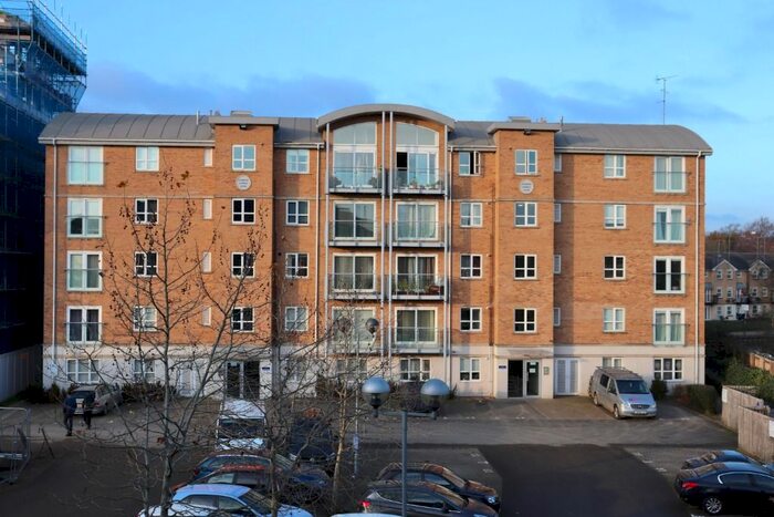 1 Bedroom Flat To Rent In Lion Court, Southbridge, Northampton, NN4