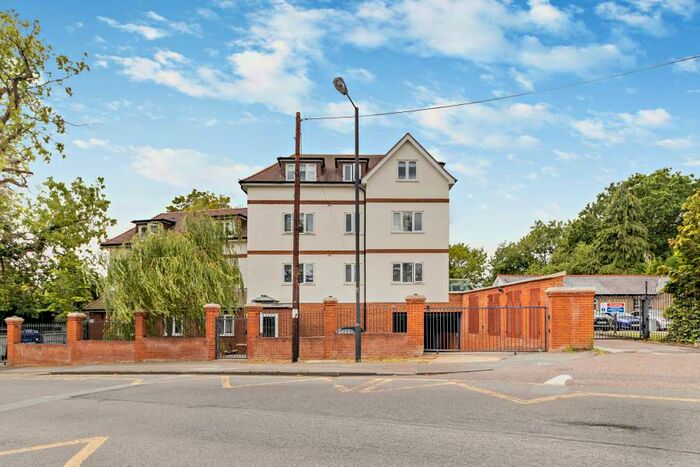 2 Bedroom Apartment To Rent In West End Lane, HA5