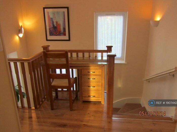 1 Bedroom Flat To Rent In Rail Lodge, Northwood, HA6