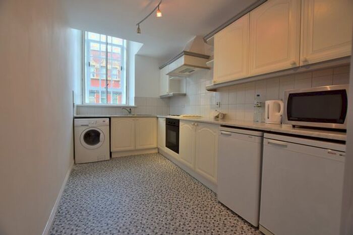 1 Bedroom Flat To Rent In Blenheim House, - Westgate Road, Newcastle City Centre, Tyne And Wear, NE1