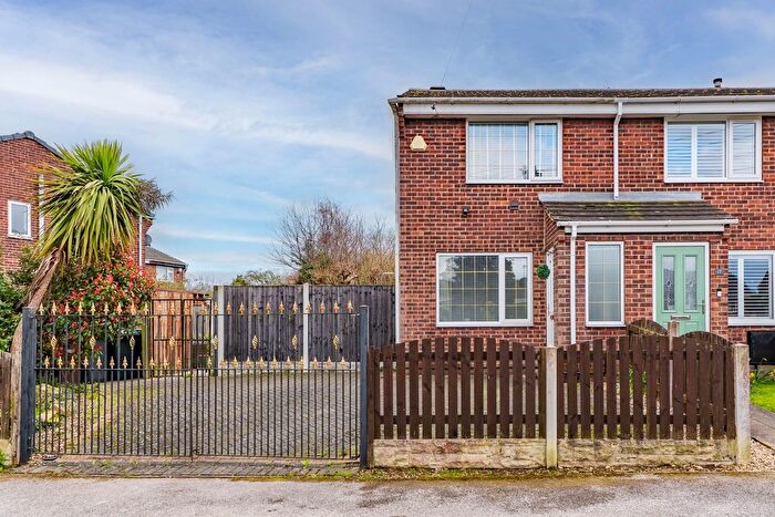 2 Bedroom End Of Terrace House For Sale In Rossetti Mount, Flanderwell, Rotherham, S66