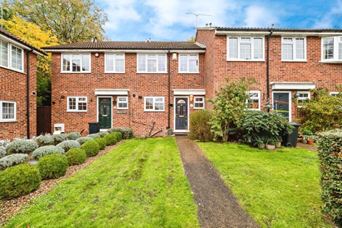 2 Bedroom Terraced House For Sale In Jacklin Green, Woodford Green, IG8