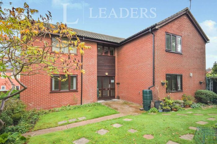 Studio To Rent In Gravel Hill, Stoke Holy Cross, NR14