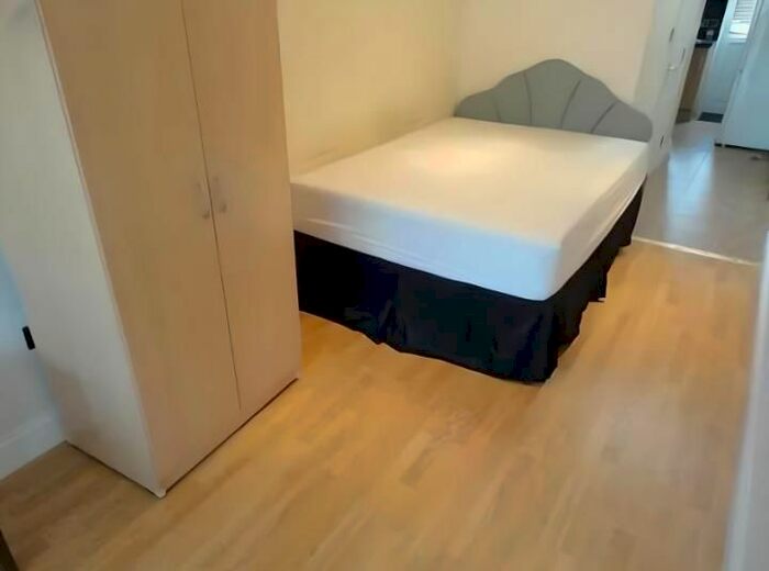 1 Bedroom Flat To Rent In Fern Lane, Hounslow, TW5