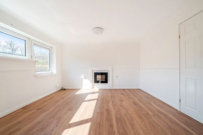 Studio To Rent In Wavell Road, Bitterne, Southampton, Hampshire, SO18