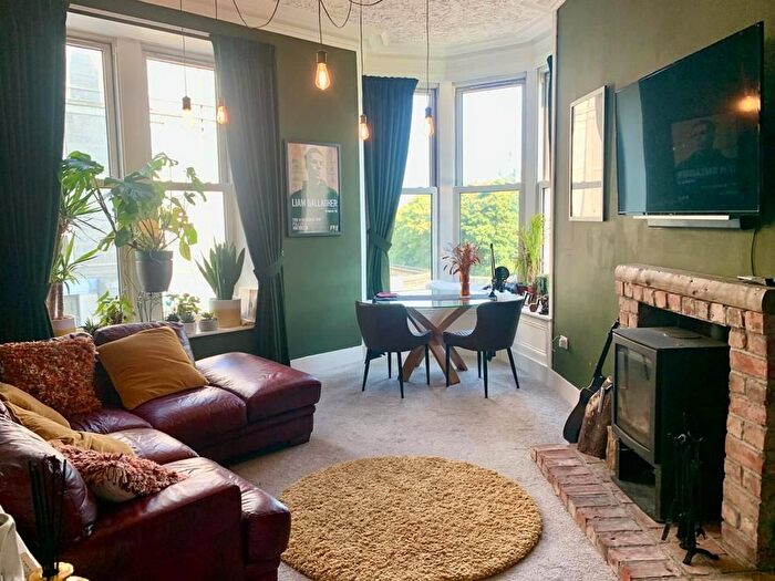 2 Bedroom Flat To Rent In Rosemount Viaduct, First Floor, Aberdeen, AB25