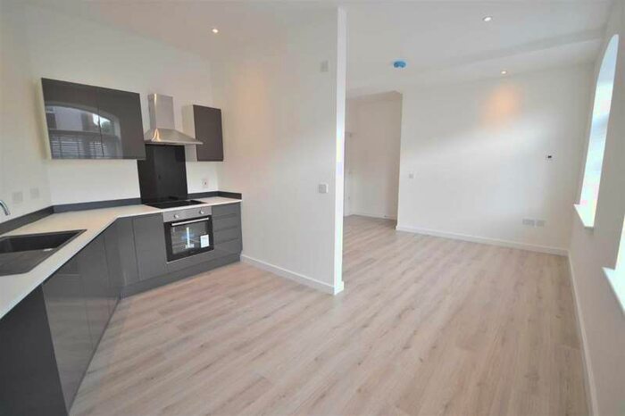 1 Bedroom Apartment To Rent In Water Street, Radcliffe, M26