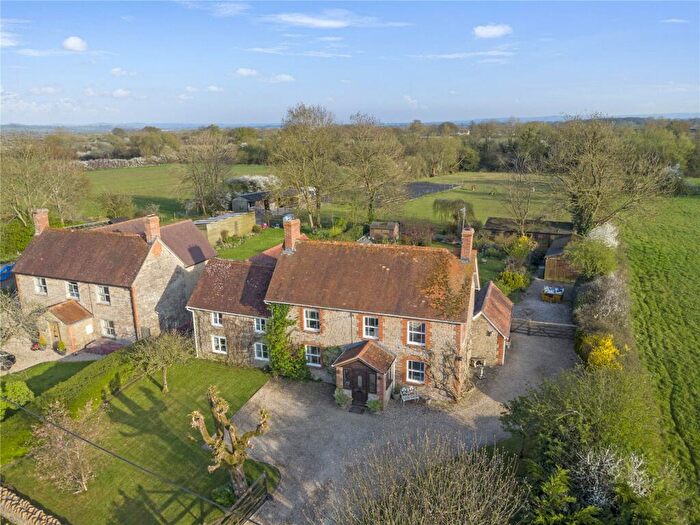 4 Bedroom Detached House For Sale In Throop Road, Templecombe, Somerset, BA8