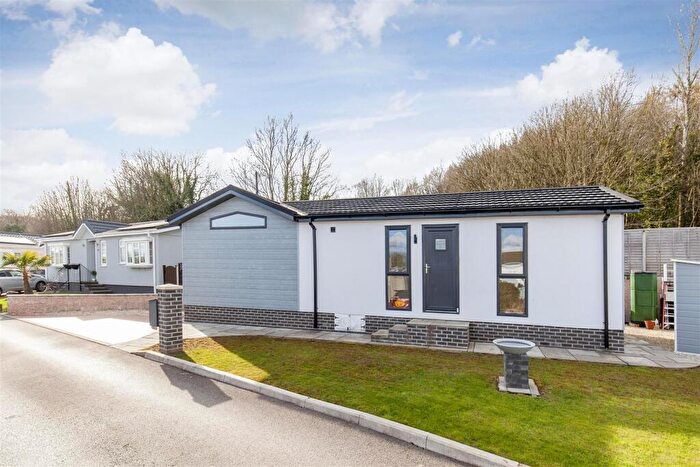 1 Bedroom Park Home For Sale In Mill Lane, Old Tupton, Chesterfield, S42