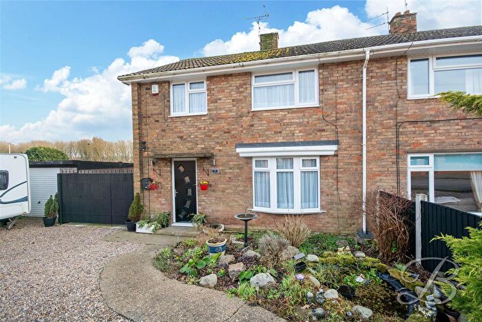 3 Bedroom Semi-Detached House For Sale In Tuxford Avenue, Meden Vale, Mansfield, NG20