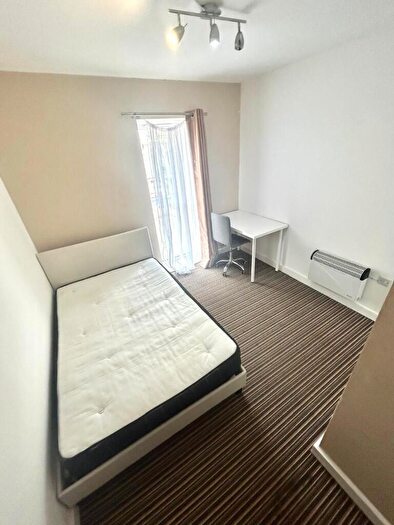2 Bedroom Apartment To Rent In Richmond Road, Cardiff(City), CF24