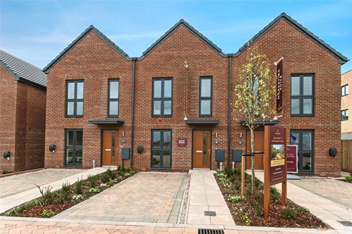 3 Bedroom Terraced House For Sale In Prince Charles Road, Exeter, Devon, EX4